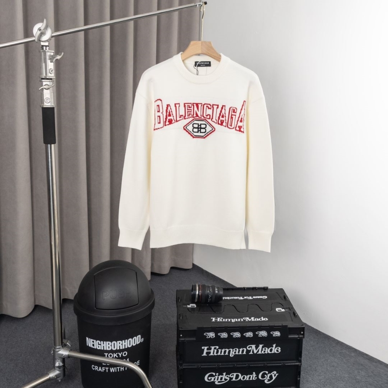 Ba*len*cia*ga sweaters